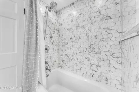 Bath - 1 N Cherry Ln, Rumson, NJ 07760 photo 5 of 5