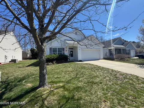 11 Lilly Dr, Little Egg Harbor, NJ 08087