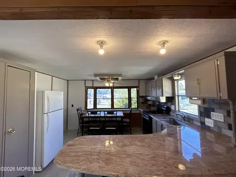 13 Bluebird Ln, Whiting, NJ 08759
