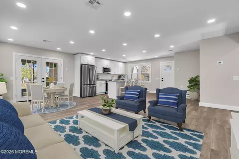 46 Norwalk Ave, Whiting, NJ 08759