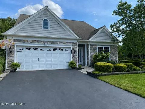2 Chalfont Ln, Manchester, NJ 08759