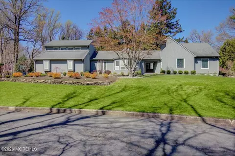19 Seagull Ln, Lincroft, NJ 07738