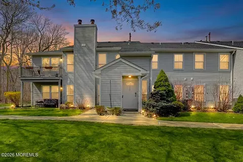 369 Yorkshire Pl, Morganville, NJ 07751