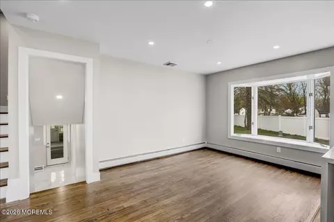 Living - 3 Roberta Dr, Middletown, NJ 07748 photo 1 of 7