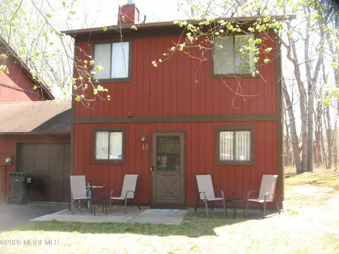 12 Pheasant Pl, Howell, NJ 07731