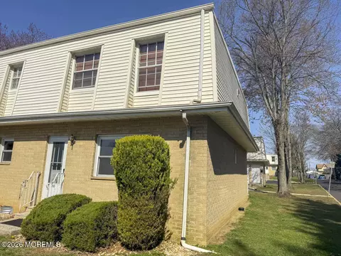 71 White St # C, Eatontown, NJ 07724