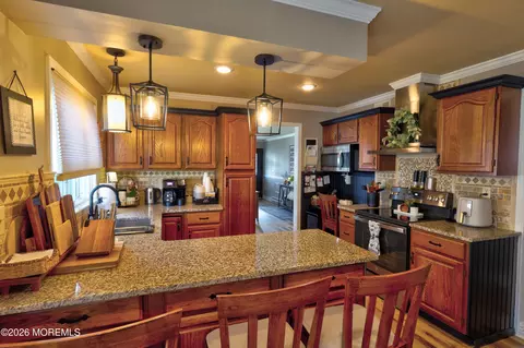 14 Harrow Pl, Manchester, NJ 08759