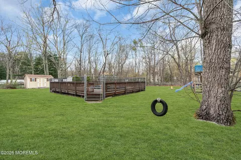 Exterior - 15 Partree Rd, Jackson, NJ 08527 photo 4 of 5