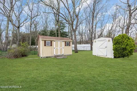 Exterior - 15 Partree Rd, Jackson, NJ 08527 photo 1 of 5