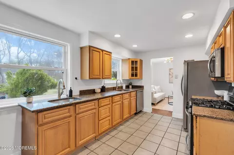 Kitchen - 15 Partree Rd, Jackson, NJ 08527 photo 2 of 3