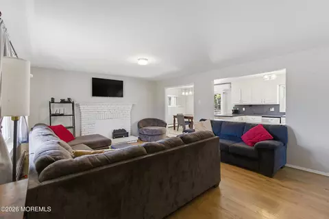 Living - 1546 Dee Rd, Forked River, NJ 08731 photo 1 of 2