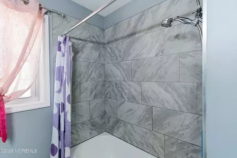Bath - 1546 Dee Rd, Forked River, NJ 08731 photo 2 of 4