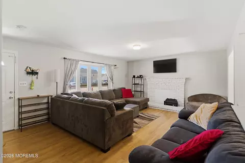 Living - 1546 Dee Rd, Forked River, NJ 08731 photo 2 of 2