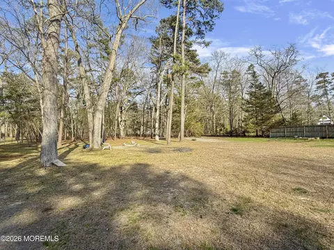 Exterior - 239 Crescent Ave, Jackson, NJ 08527 photo 2 of 5