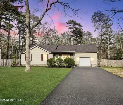 239 Crescent Ave, Jackson, NJ 08527