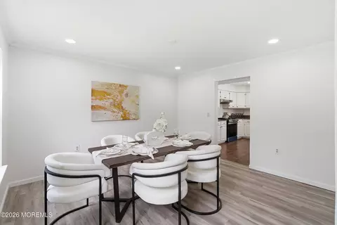 Dining - 565 Buttonwood Dr, Jackson, NJ 08527 photo 1 of 2