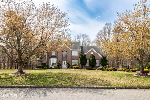 845 Woodbury Dr, Jackson, NJ 08527