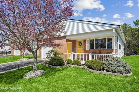 118 Orlando Blvd, Toms River, NJ 08757