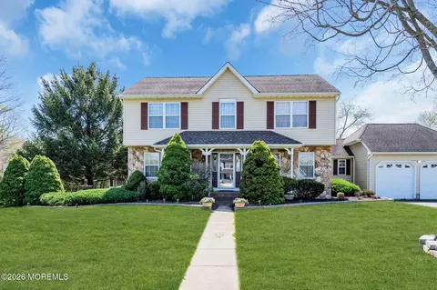 30 Wendy Ct, Jackson, NJ 08527