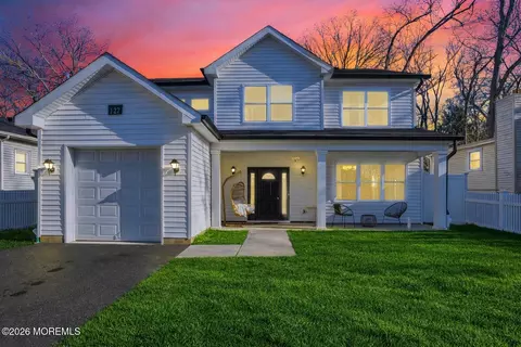 127 W 2nd St, Howell, NJ 07731