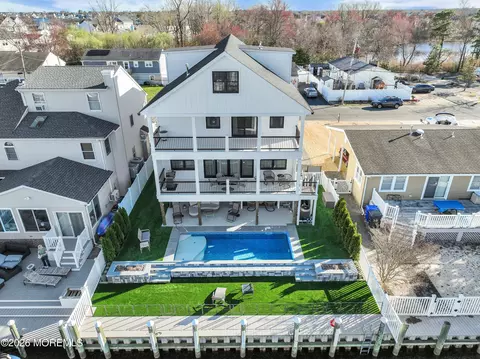 57 Club House Rd, Brick, NJ 08723