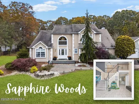 378 Sapphire Dr, Jackson, NJ 08527