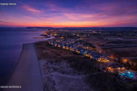 40 Golden Eye Ln, Port Monmouth, NJ 07758