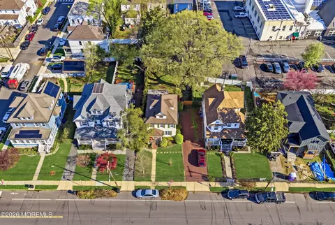 26 Chestnut St, Red Bank, NJ 07701