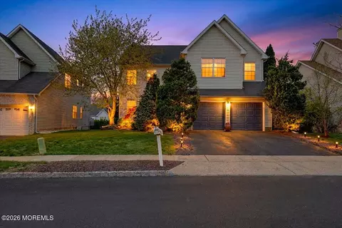 30 Aberdeen Dr, Old Bridge, NJ 08857
