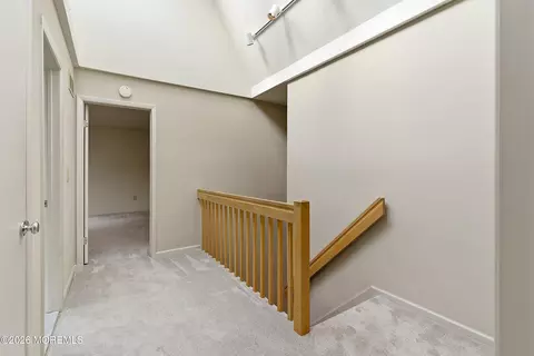 Entry Way - 8 Roebling Ct, Leonardo, NJ 07737 photo 4 of 5