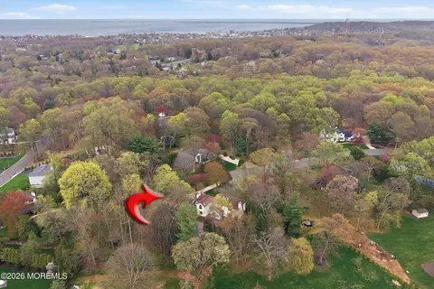 View/Area - 8 Roebling Ct, Leonardo, NJ 07737 photo 2 of 2