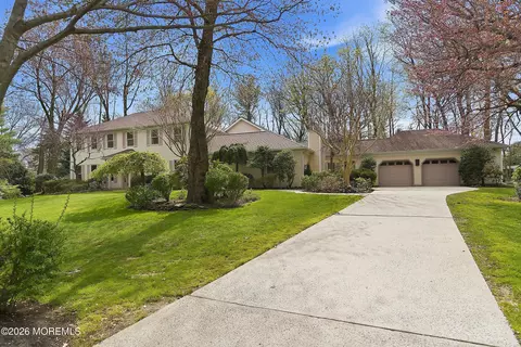 Exterior - 8 Roebling Ct, Leonardo, NJ 07737 photo 2 of 18
