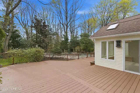 Exterior - 8 Roebling Ct, Leonardo, NJ 07737 photo 7 of 18
