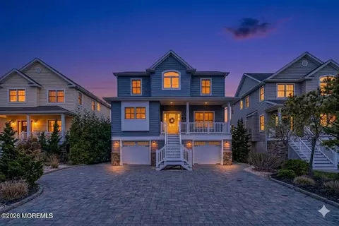 55 Island Dr, Brick, NJ 08724