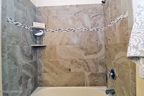 Bath - 28 Dolphin Way, Waretown, NJ 08758 photo 4 of 6