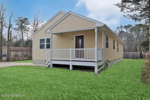Exterior - 28 Dolphin Way, Waretown, NJ 08758 photo 2 of 8