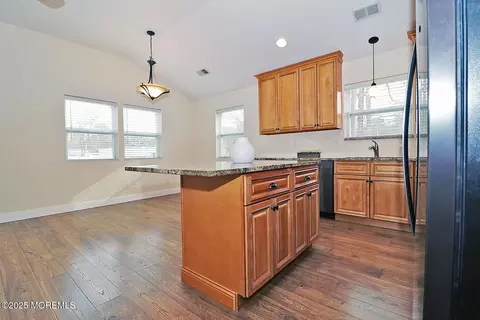 Kitchen - 28 Dolphin Way, Waretown, NJ 08758 photo 4 of 6