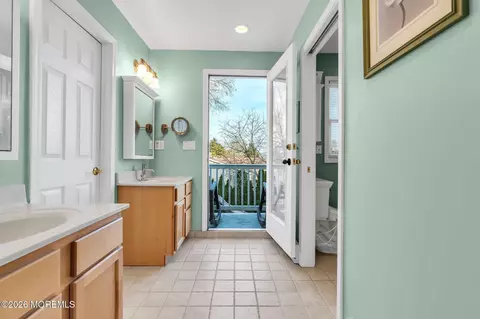 Bath - 475 Admiral Rd, Forked River, NJ 08731 photo 5 of 7