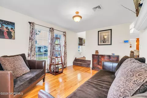 Living - 475 Admiral Rd, Forked River, NJ 08731 photo 5 of 5