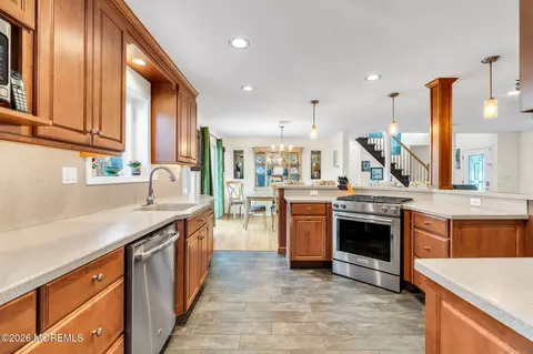 Kitchen - 475 Admiral Rd, Forked River, NJ 08731 photo 5 of 6