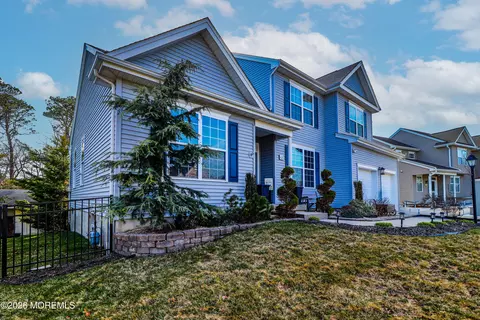 12 Greenside Dr, Little Egg Harbor, NJ 08087