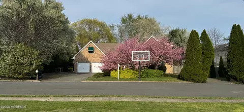 812 Mistletoe Ave, Point Pleasant, NJ 08742