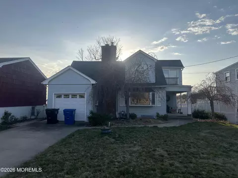 12 Franklin Ave, Leonardo, NJ 07737