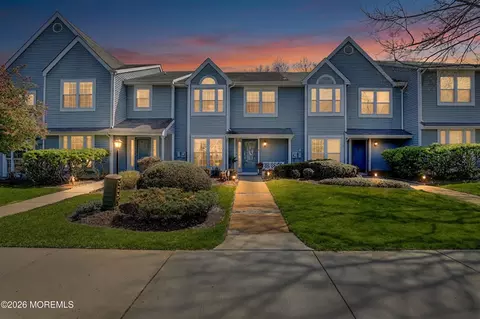 284 Elmwood Ct, Howell, NJ 07731