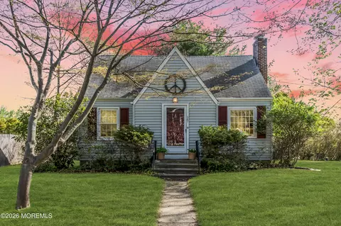 267 Dartmouth Ave, Fair Haven, NJ 07704