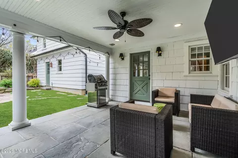 Exterior - 9 N Cherry Ln, Rumson, NJ 07760 photo 9 of 14