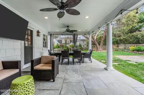 Exterior - 9 N Cherry Ln, Rumson, NJ 07760 photo 7 of 14