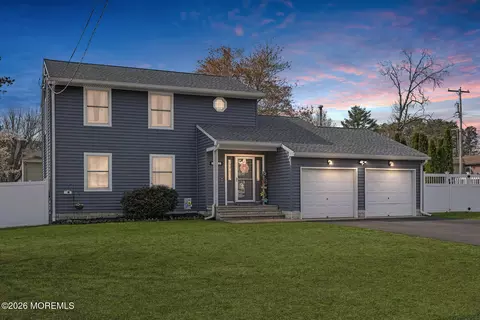 1400 Lawrence Ave, Toms River, NJ 08757