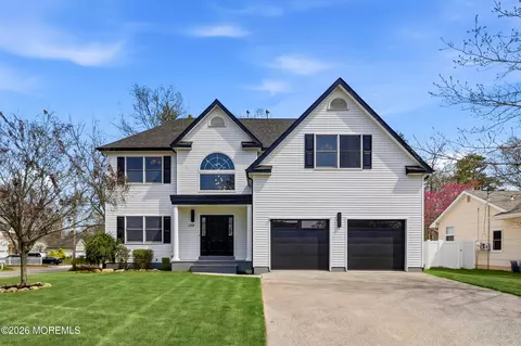 139 Mermaid Dr, Manahawkin, NJ 08050