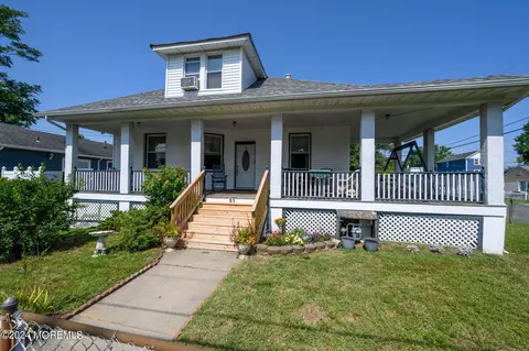 21 Willow St, Keansburg, NJ 07734